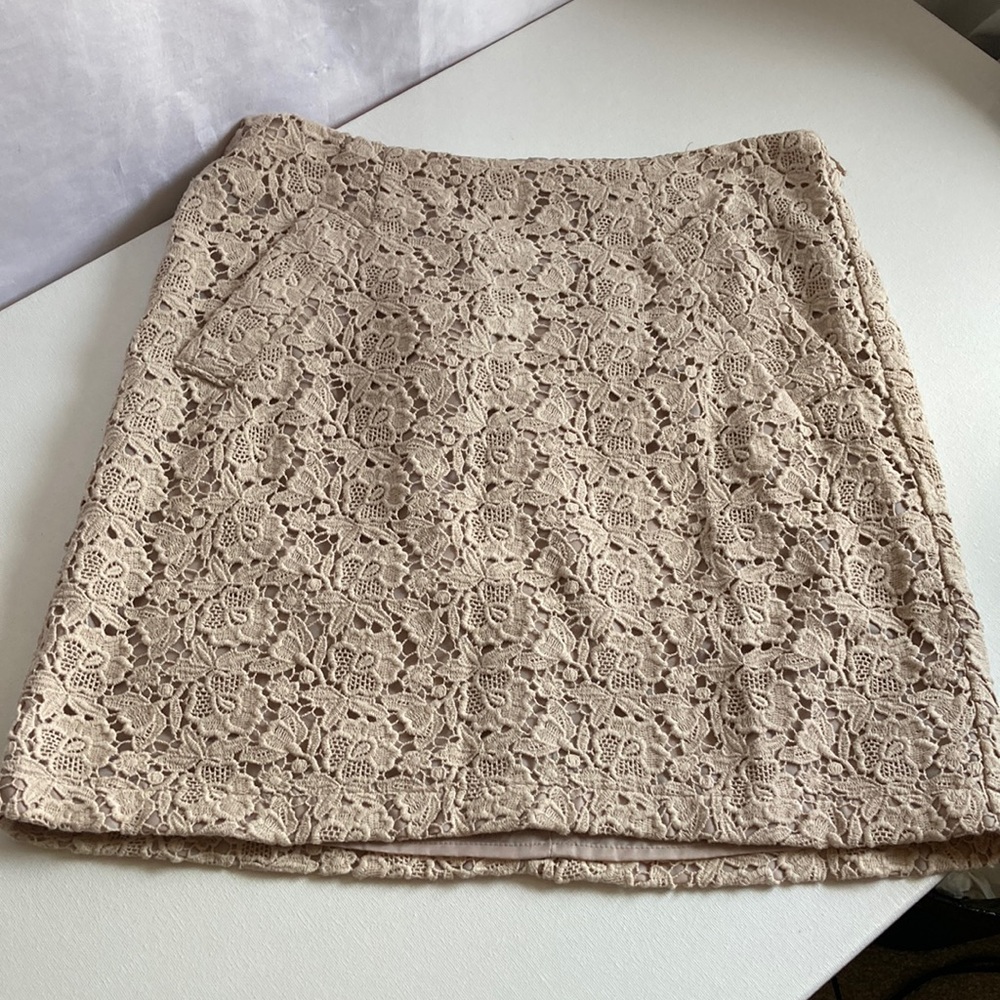 ABS Platinum Vintage Tan Embroidered Pencil Skirt Size 8